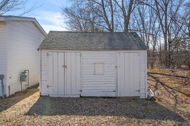 101 Lillian Avenue, Seabrook, NH 03874