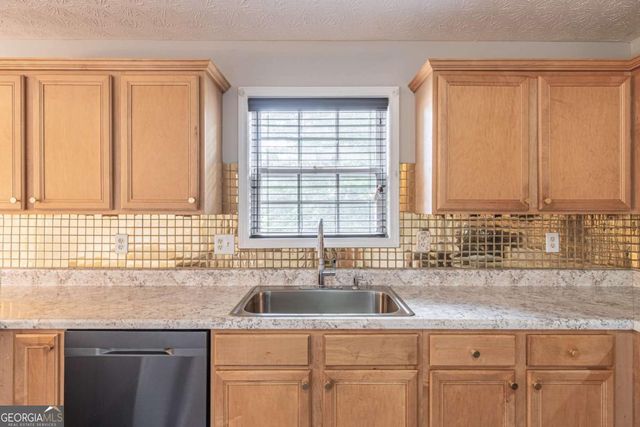 1241 Hogan Ridge Court, Grayson, GA 30017
