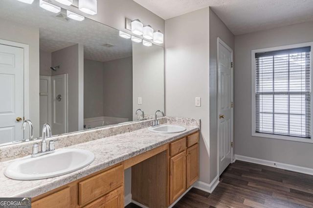 1241 Hogan Ridge Court, Grayson, GA 30017