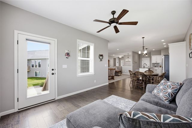 3062 Duckhorn Cove, Marion, IA 52302