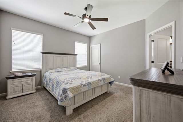 3062 Duckhorn Cove, Marion, IA 52302
