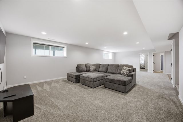 3062 Duckhorn Cove, Marion, IA 52302