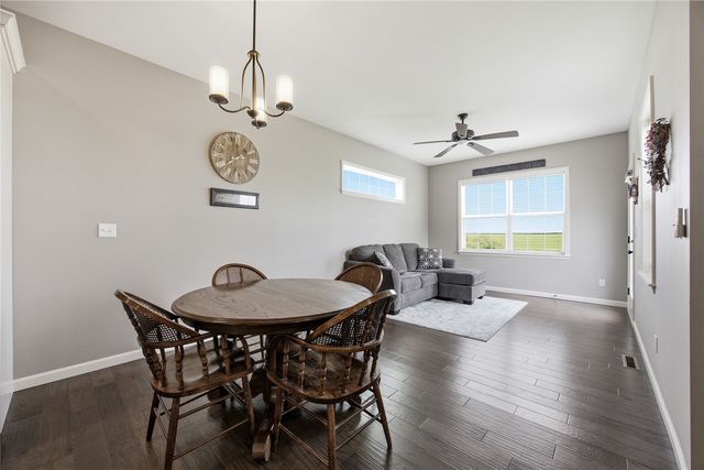 3062 Duckhorn Cove, Marion, IA 52302