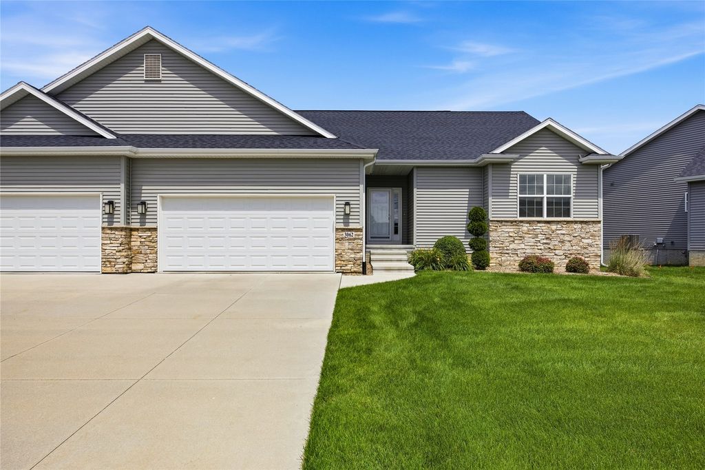 3062 Duckhorn Cove, Marion, IA 52302