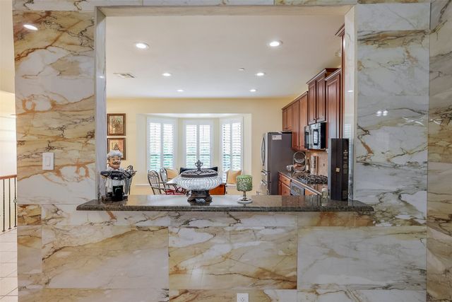 1429 Fox Run Drive, Irving, TX 75063