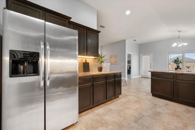 10115 Valencia Avenue, Lubbock, TX 79424