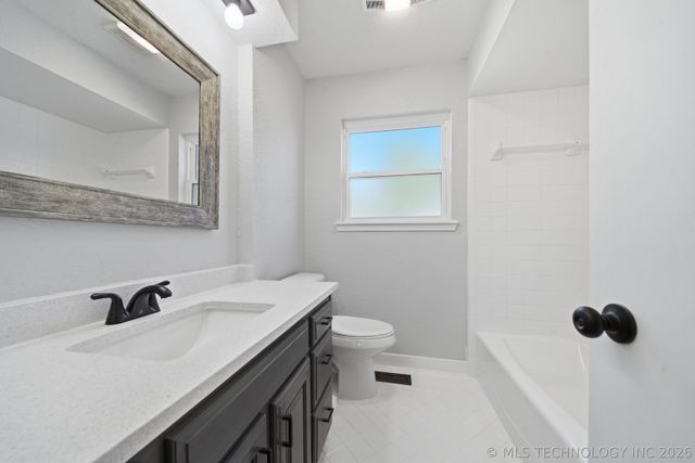 21908 W 11th Street, Sand Springs, OK 74063