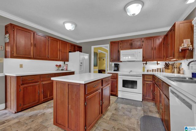 8854 LAKERIDGE TERRACE, Pinson, AL 35126