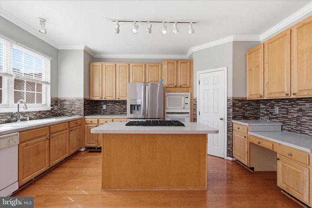 8731 FARNHAM WAY, Bristow, VA 20136