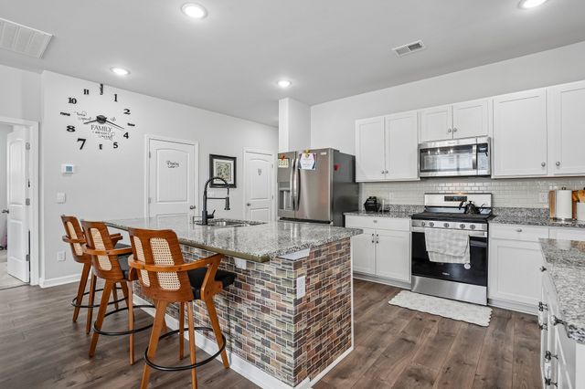5330 Owens Ln, White House, TN 37188