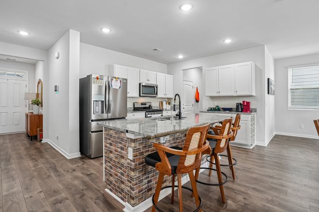 5330 Owens Ln, White House, TN 37188