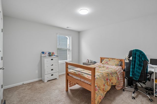 5330 Owens Ln, White House, TN 37188