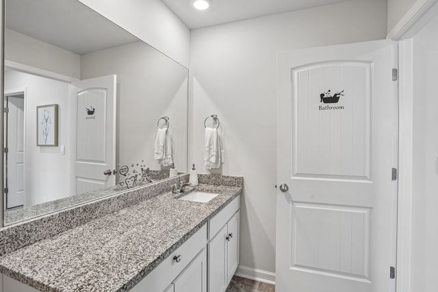 5330 Owens Ln, White House, TN 37188