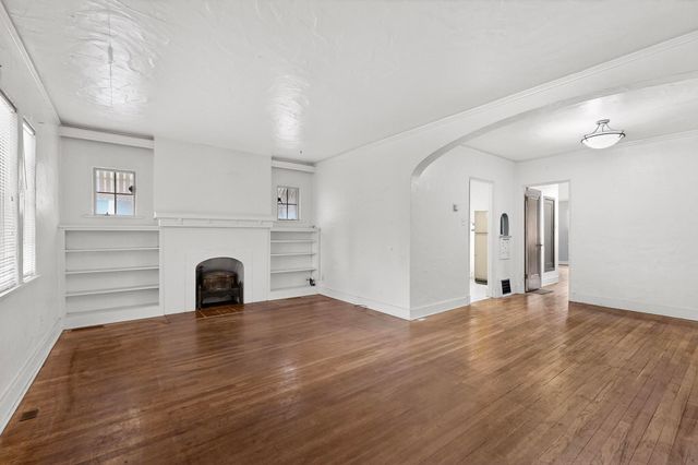 1821 Silver Avenue SE, Albuquerque, NM 87106