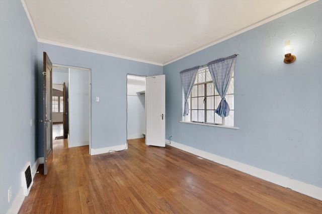 1821 Silver Avenue SE, Albuquerque, NM 87106