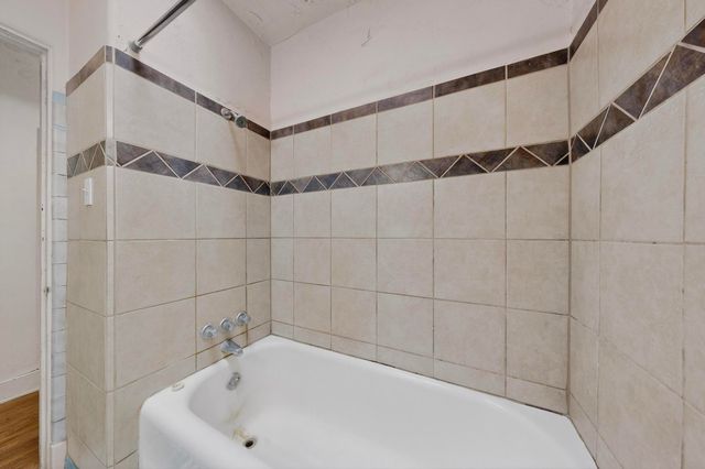 1821 Silver Avenue SE, Albuquerque, NM 87106