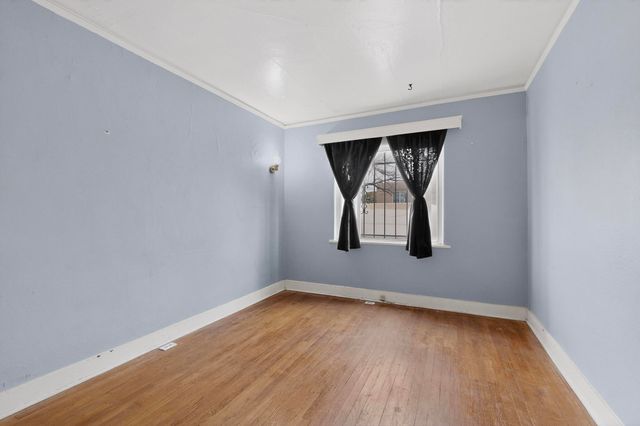 1821 Silver Avenue SE, Albuquerque, NM 87106