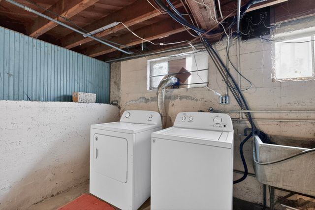 1821 Silver Avenue SE, Albuquerque, NM 87106