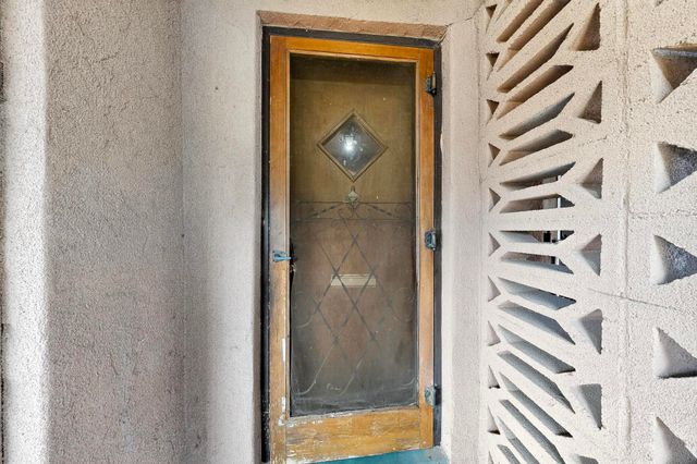 1821 Silver Avenue SE, Albuquerque, NM 87106