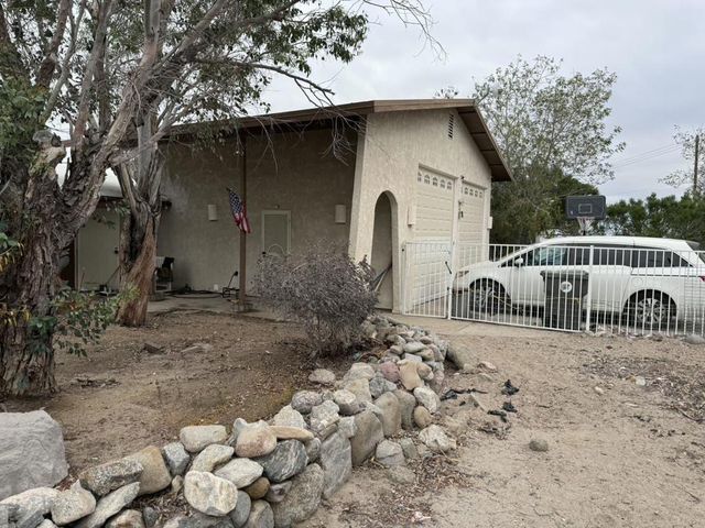 944 Flamingo Avenue, Thermal, CA 92274