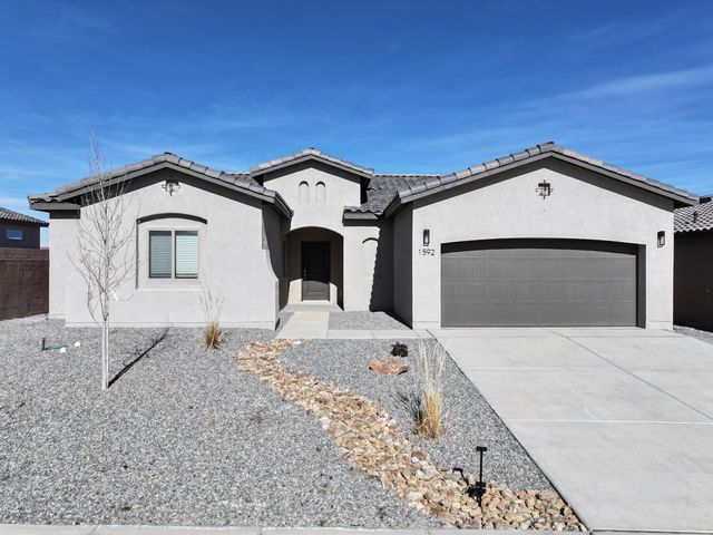 1592 Valle De Colores Street NW, Los Lunas, NM 87031