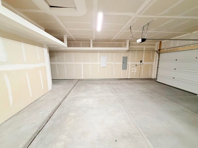 1592 Valle De Colores Street NW, Los Lunas, NM 87031