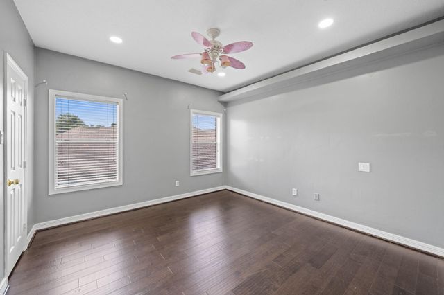 403 Brook Shore Court, Sugar Land, TX 77478