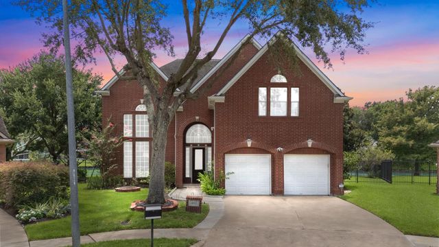 403 Brook Shore Court, Sugar Land, TX 77478
