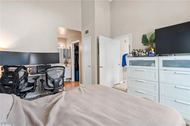 24496 Valle Del Oro 204, Newhall, CA 91321