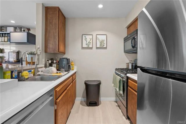24496 Valle Del Oro 204, Newhall, CA 91321