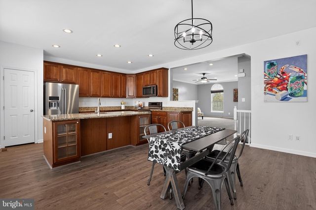 2195 POTOMAC CLUB PKWY, Woodbridge, VA 22191