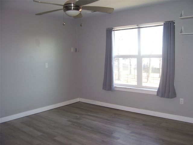 1700 Croell Avenue, Tiffin, IA 52340