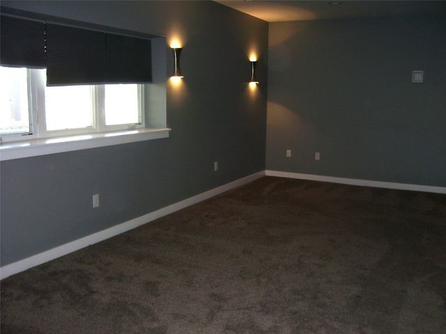 1700 Croell Avenue, Tiffin, IA 52340