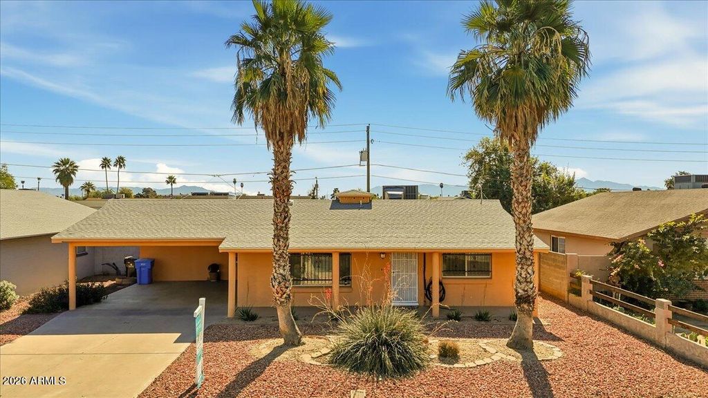 Image 1 of property listing at 5301 W VERNON Avenue, Phoenix, AZ 85035