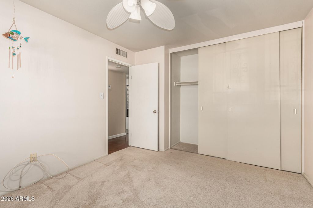 Image 18 of property listing at 5301 W VERNON Avenue, Phoenix, AZ 85035