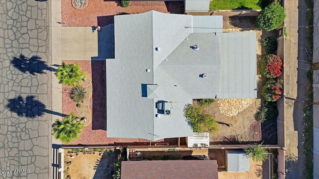 Image 5 of property listing at 5301 W VERNON Avenue, Phoenix, AZ 85035