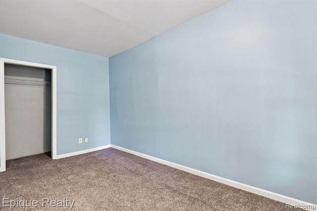 2413 Walnut Street, Port Huron, MI 48060