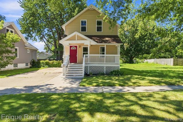 2413 Walnut Street, Port Huron, MI 48060