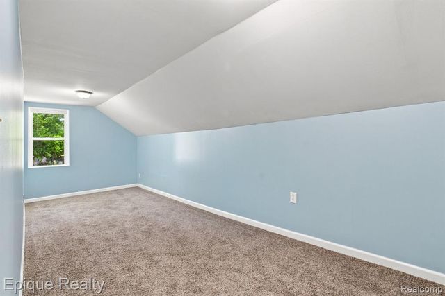 2413 Walnut Street, Port Huron, MI 48060