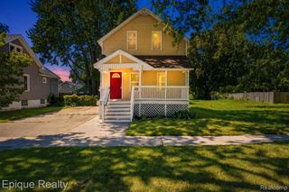 2413 Walnut Street, Port Huron, MI 48060
