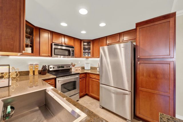 15347 Maturin 108, San Diego, CA 92127