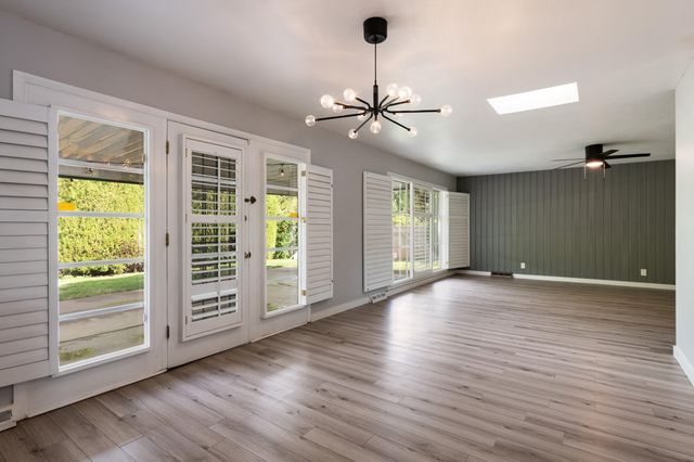 3413 Florida Street NE, Albuquerque, NM 87110