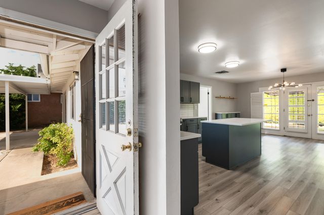3413 Florida Street NE, Albuquerque, NM 87110