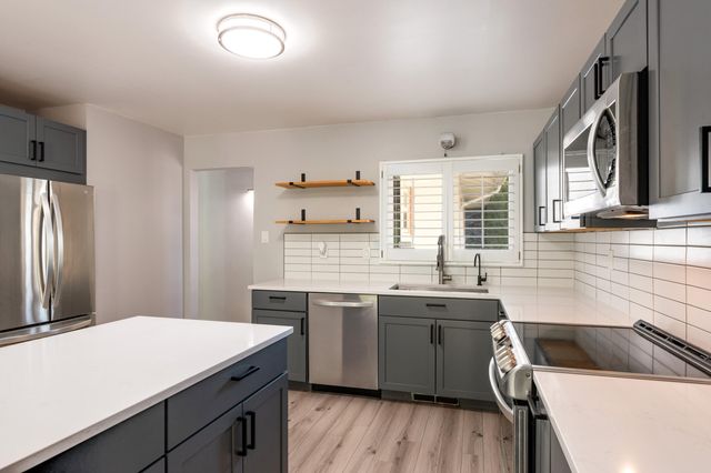 3413 Florida Street NE, Albuquerque, NM 87110