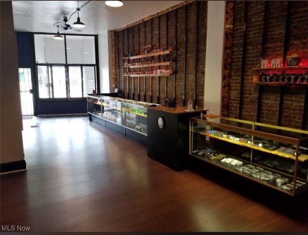 8621 Denison Avenue, Cleveland, OH 44102