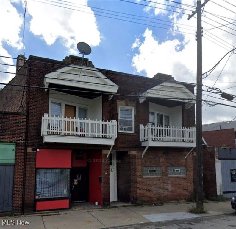 8621 Denison Avenue, Cleveland, OH 44102