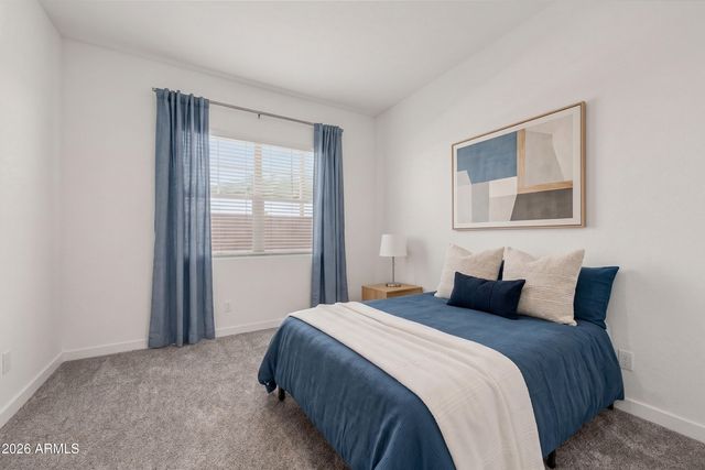 256 E GEMINI Place, Chandler, AZ 85249
