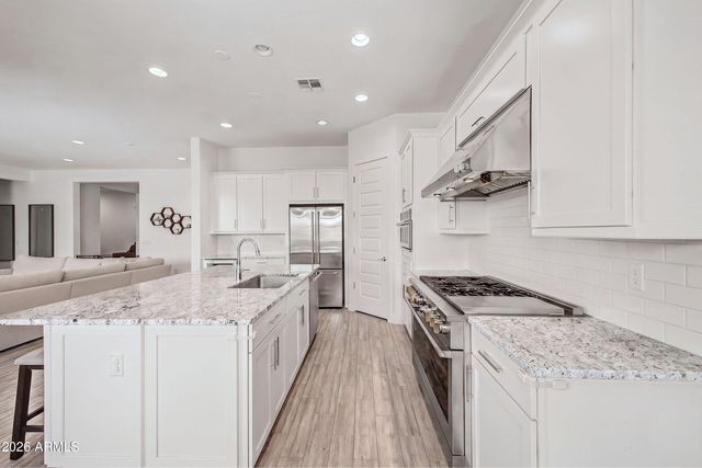 256 E GEMINI Place, Chandler, AZ 85249