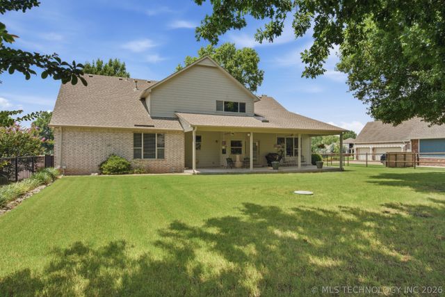 13215 S 118th East Avenue, Broken Arrow, OK 74011