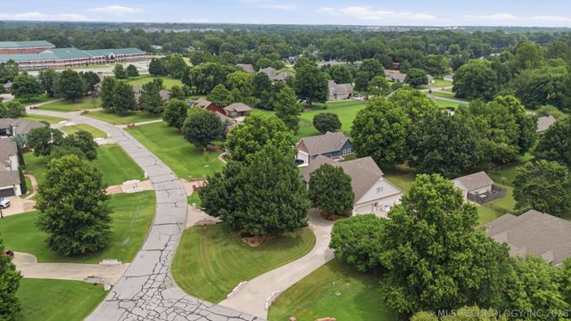 13215 S 118th East Avenue, Broken Arrow, OK 74011